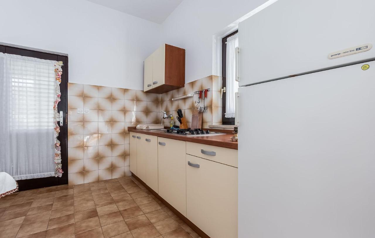 Marijana Apartment Porec Exterior photo